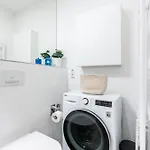 Days - One-bedroom With Netflix In Holesovice *