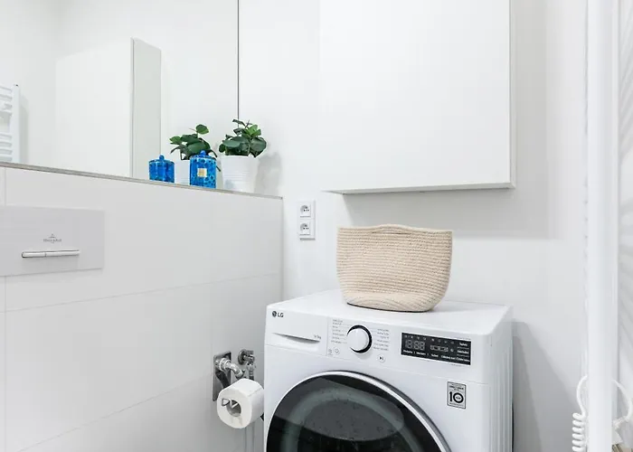 Days - One-bedroom With Netflix In Holesovice *