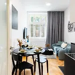 Apartmán Days - One-bedroom With Netflix In Holesovice