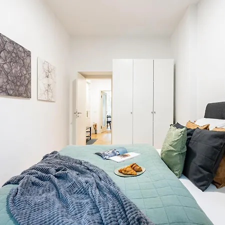 Days - One-bedroom With Smart Tv In Holesovice Prag