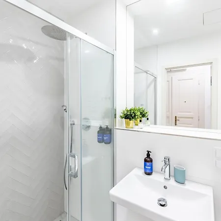 Apartment Days - One-bedroom With Smart Tv In Holesovice