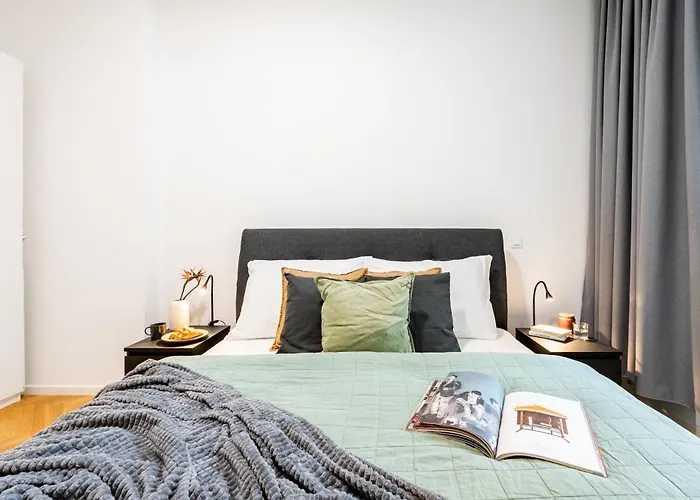 Апартаменты Days - One-bedroom With Netflix In Holesovice *