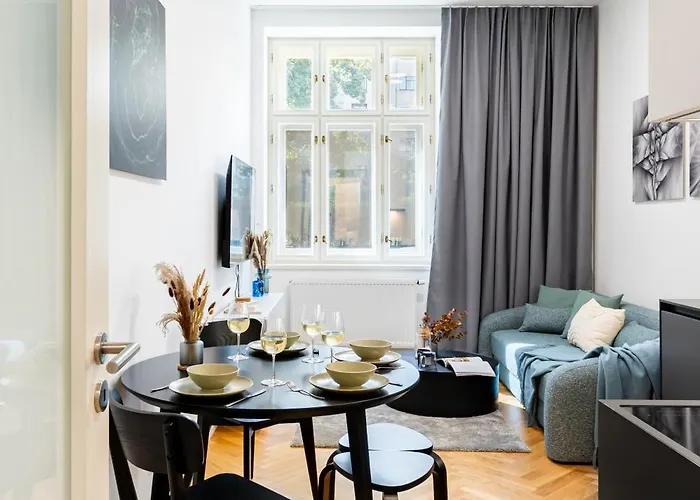 Апартаменты Days - One-bedroom With Netflix In Holesovice