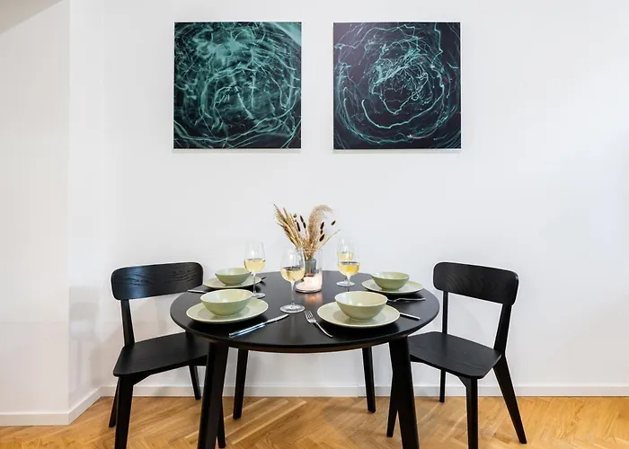 Days - One-bedroom With Netflix In Holesovice Апартаменты Прага